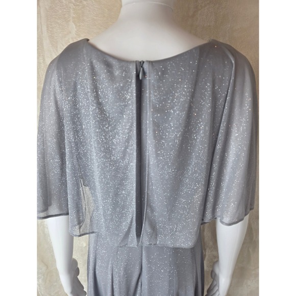 Silver Sparkle Capelet Dress Women's Size 12 Party Cocktail - Picture 4 of 5